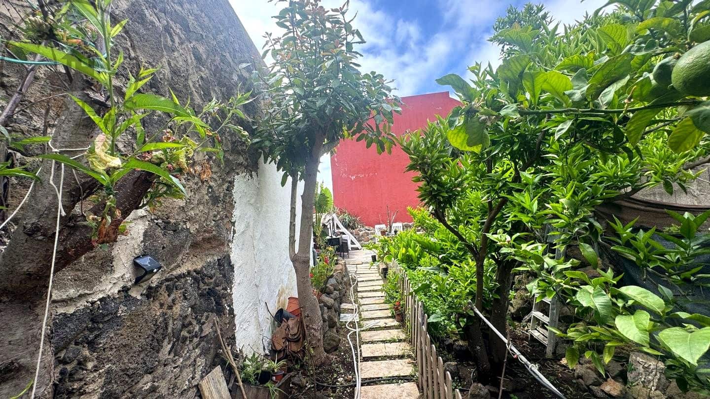 4 chambre Finca/Maison de Campagne à vendre à Icod de los Vinos avec garage - 295 000 € (Ref: 9880459)
