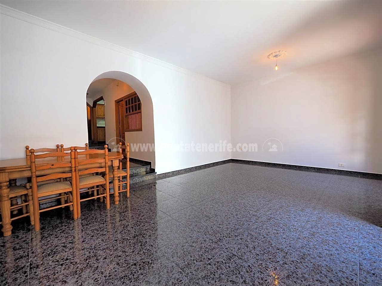 3 bedroom Villa for sale in Icod de los Vinos - € 170,000 (Ref: 9883618)