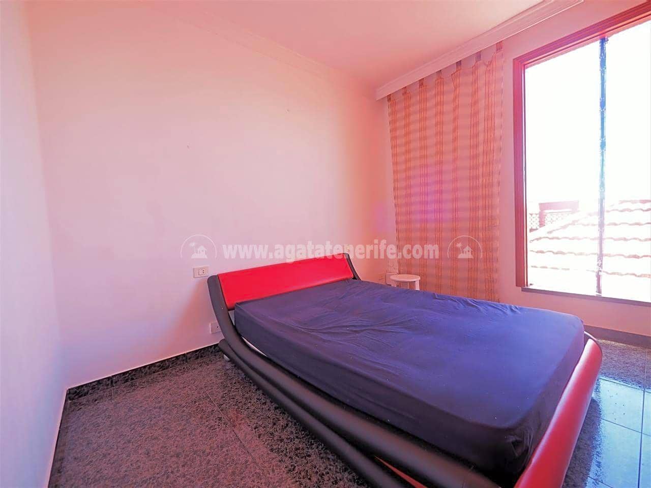 3 bedroom Villa for sale in Icod de los Vinos - € 170,000 (Ref: 9883618)