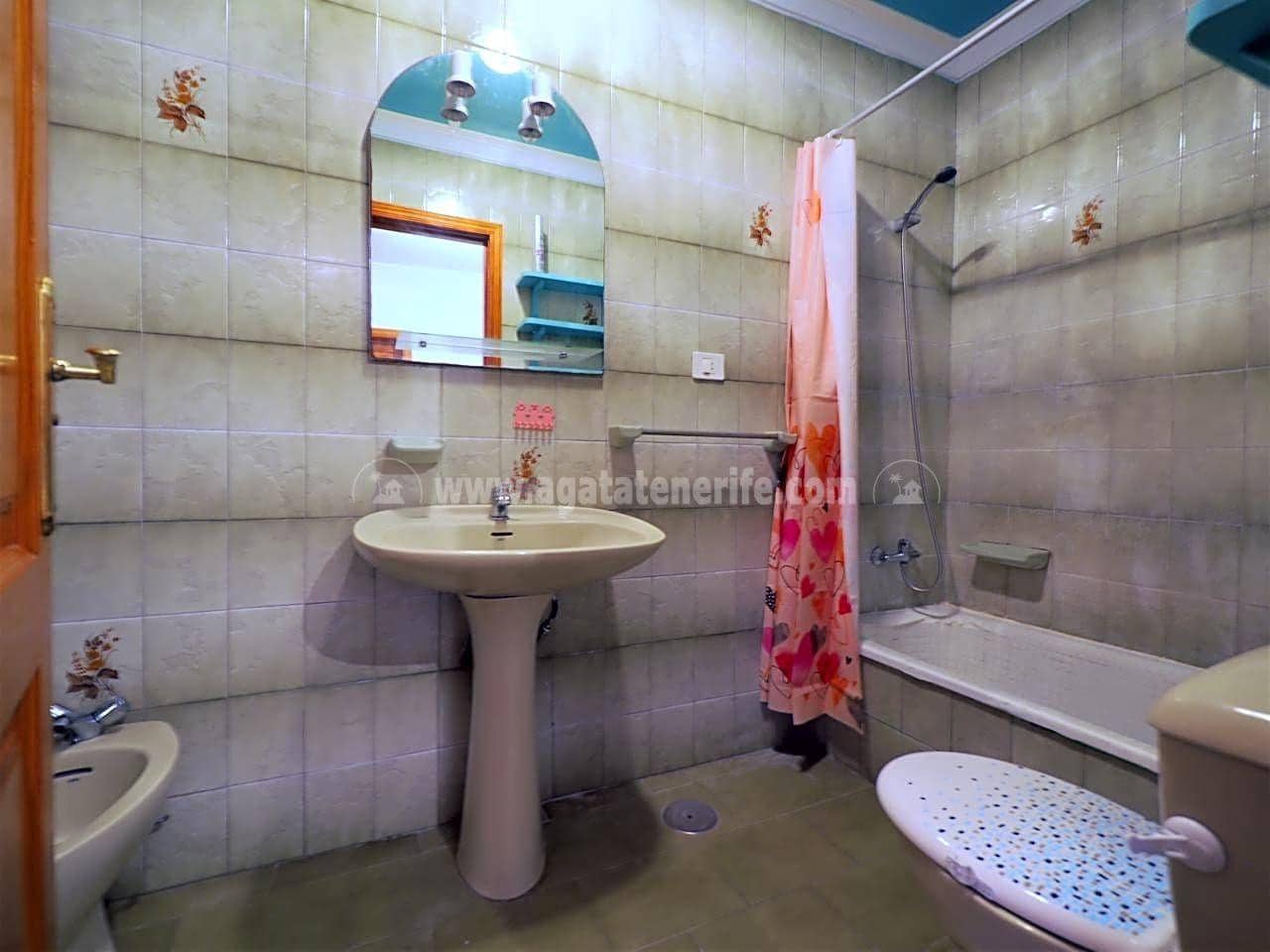 3 bedroom Villa for sale in Icod de los Vinos - € 170,000 (Ref: 9883618)