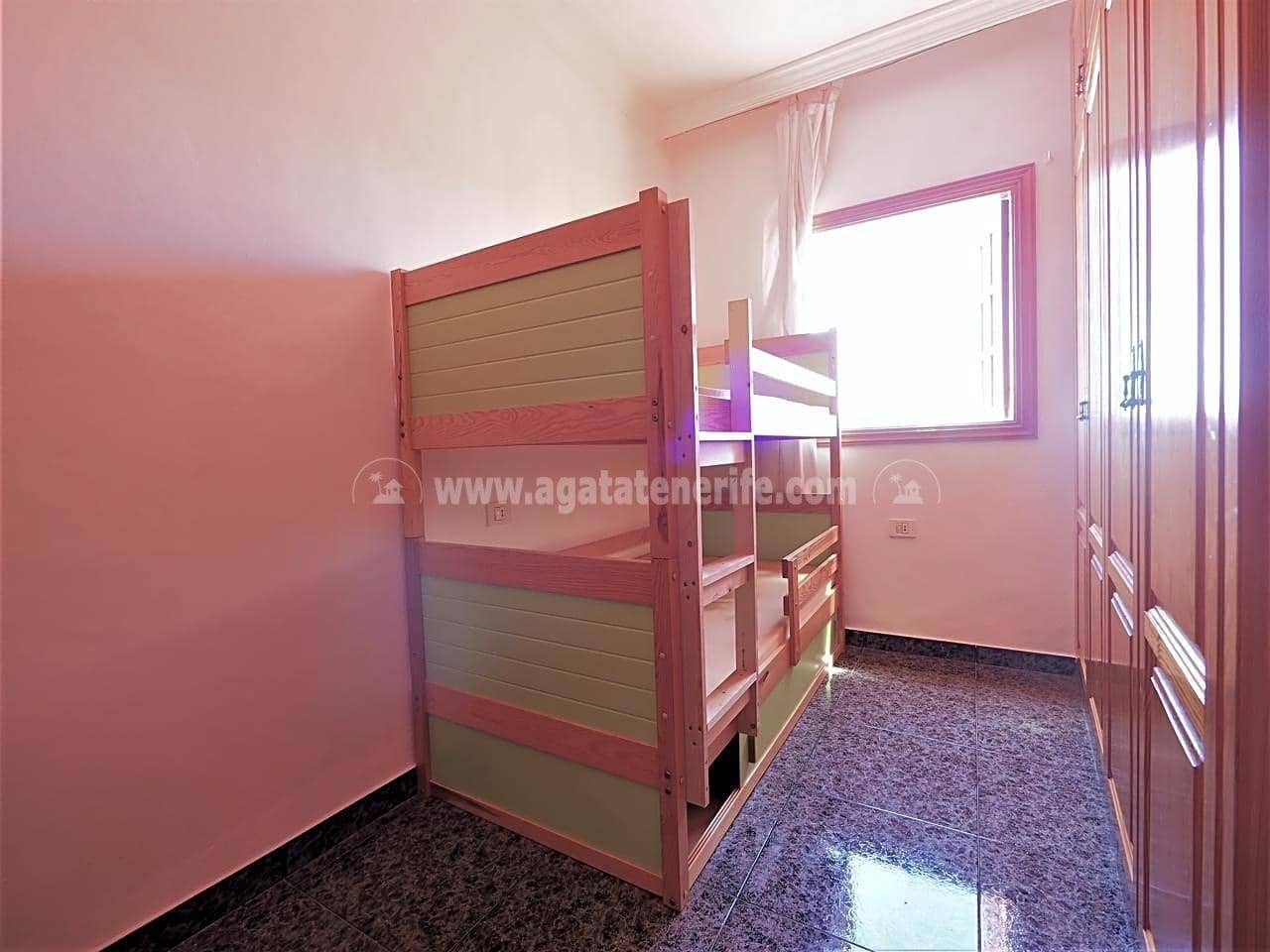 3 bedroom Villa for sale in Icod de los Vinos - € 170,000 (Ref: 9883618)