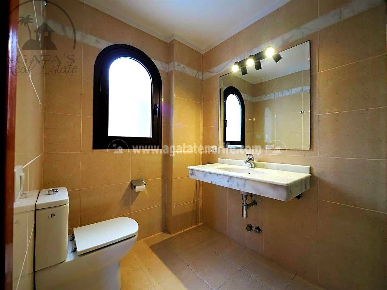 3 slaapkamer Flat te huur in Puerto de la Cruz met zwembad garage - € 1.900 (Ref: 9889486)