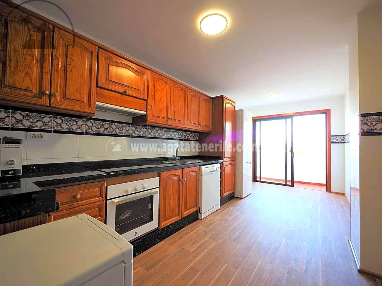 3 slaapkamer Flat te huur in Puerto de la Cruz met zwembad garage - € 1.900 (Ref: 9889486)