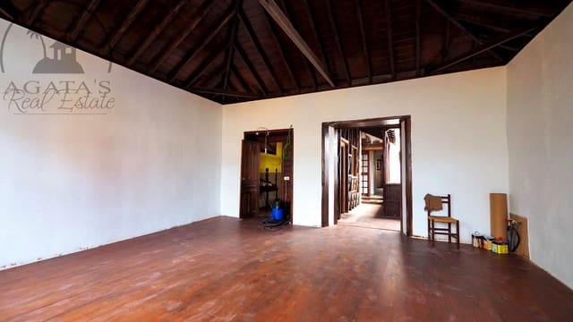9 bedroom Villa for sale in Puerto de la Cruz with pool - € 1,625,000 (Ref: 9889621)
