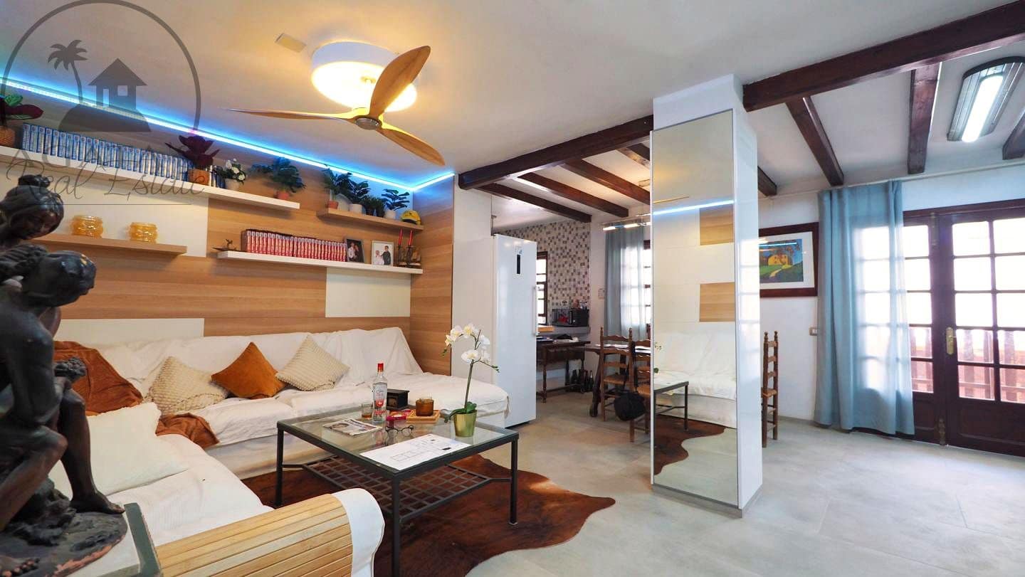 9 bedroom Villa for sale in Puerto de la Cruz with pool - € 1,625,000 (Ref: 9889621)