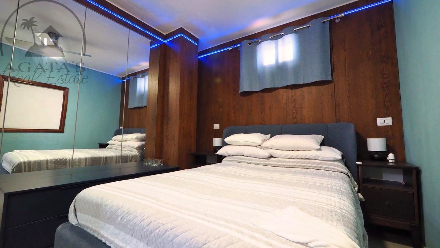 9 bedroom Villa for sale in Puerto de la Cruz with pool - € 1,625,000 (Ref: 9889621)