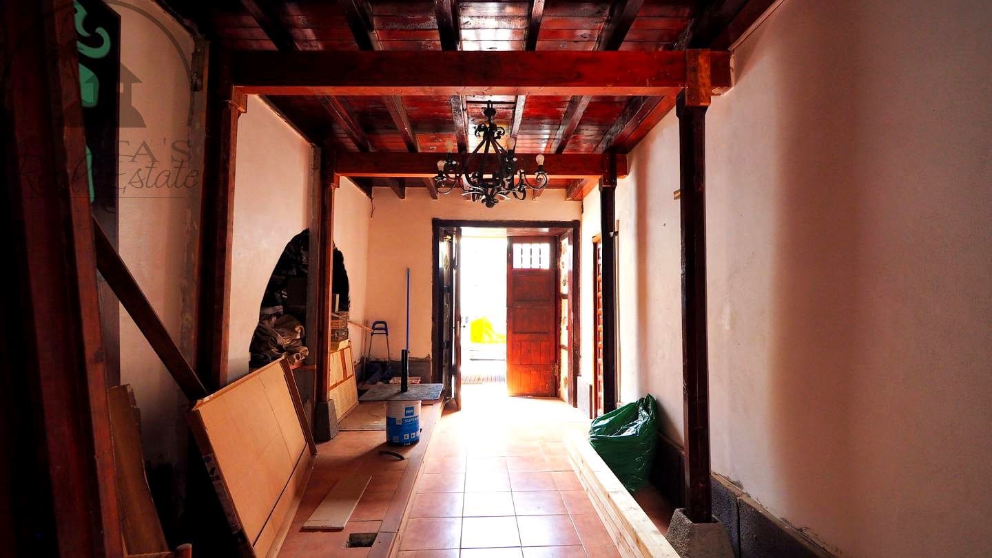 9 bedroom Villa for sale in Puerto de la Cruz with pool - € 1,625,000 (Ref: 9889621)