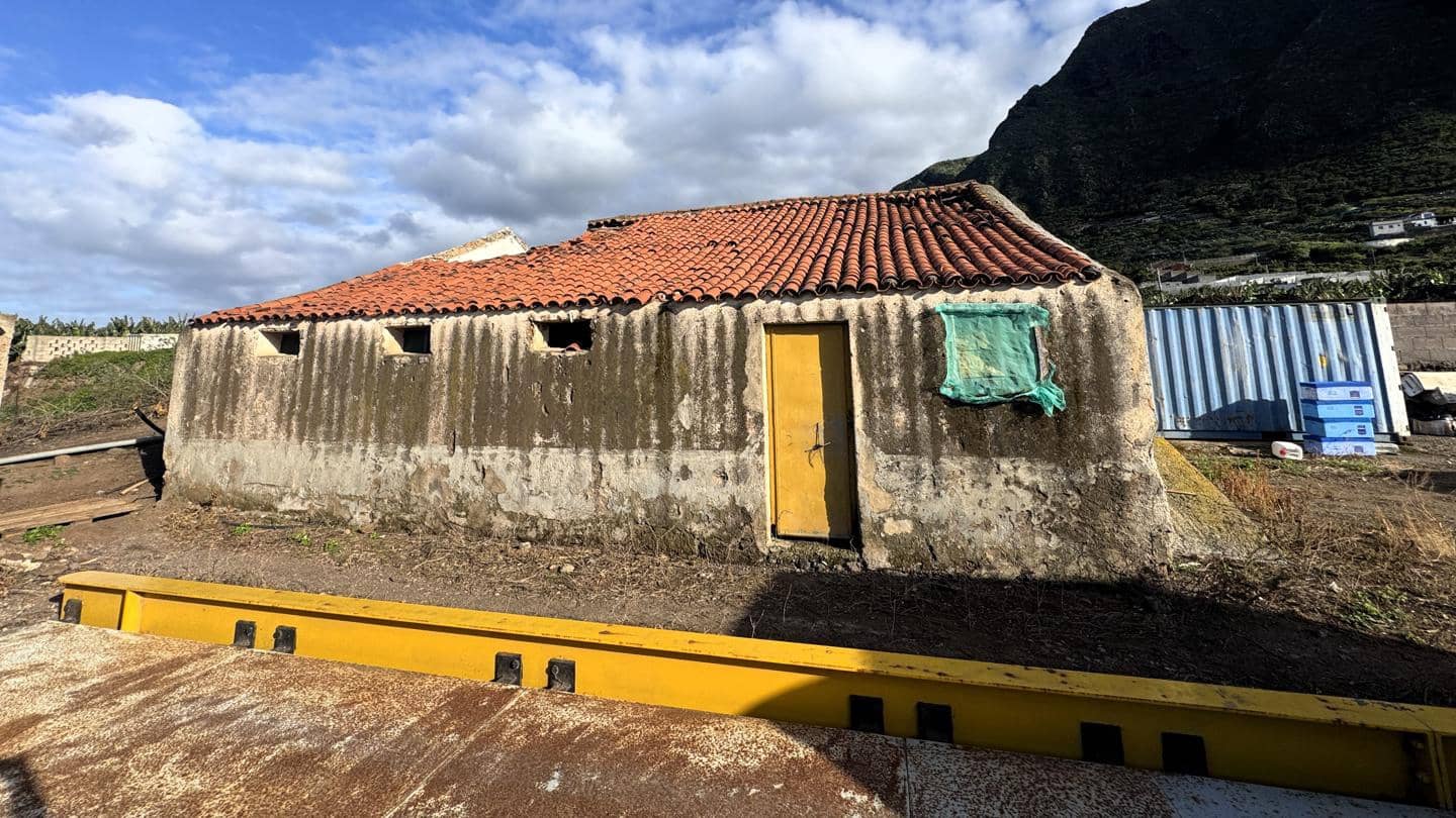 1 chambre Local Commercial à vendre à Buenavista del Norte - 2 200 000 € (Ref: 9961831)
