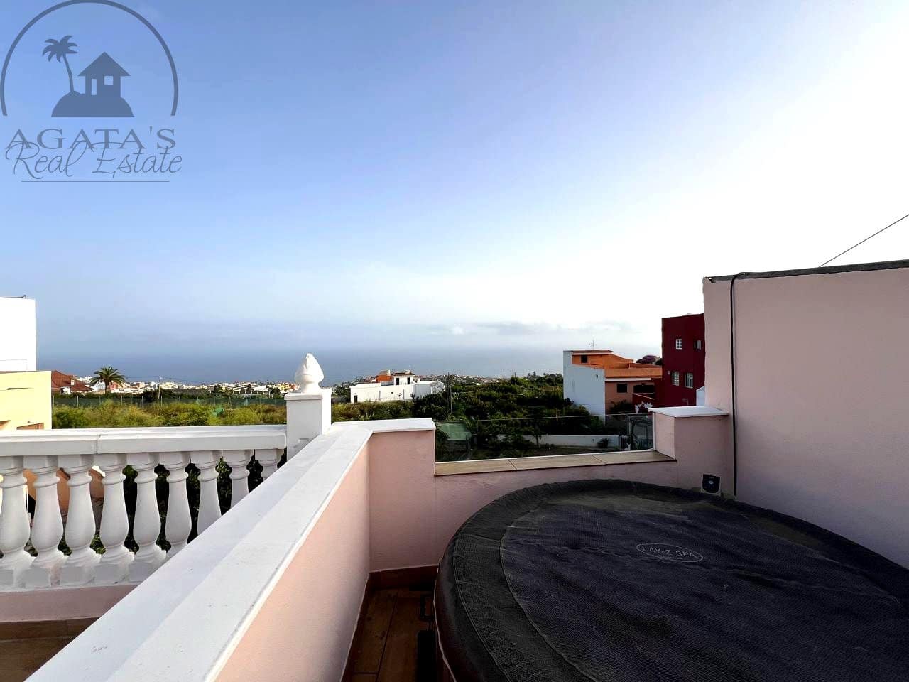 4 bedroom Villa for sale in Los Realejos - € 285,000 (Ref: 9985866)