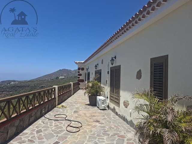 Chalet de 4 habitaciones en San Miguel de Abona en venta con piscina - 4.800.000 € (Ref: 9993658)
