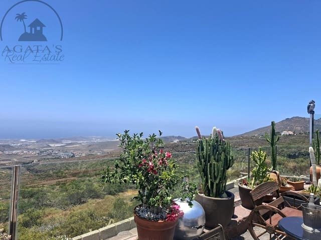 Chalet de 4 habitaciones en San Miguel de Abona en venta con piscina - 4.800.000 € (Ref: 9993658)
