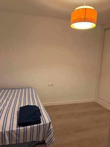 Piso de 3 habitaciones en Las Morillas, Málaga ciudad en alquiler - 1.450 € (Ref: 10048555)