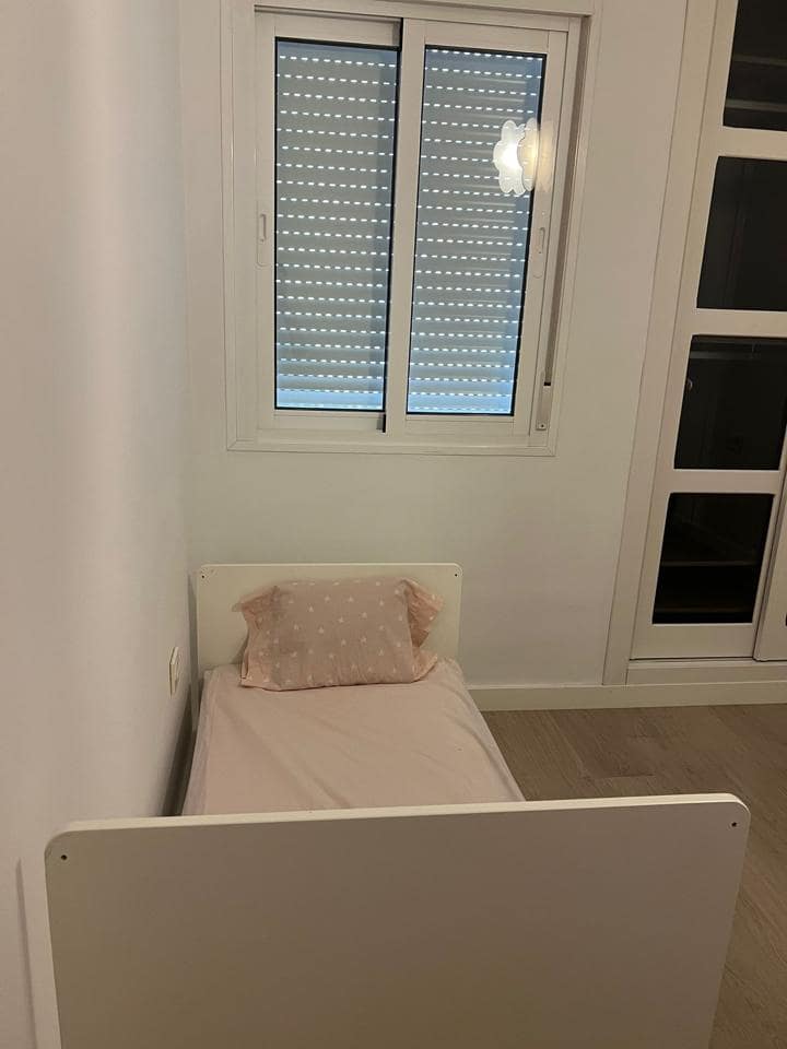 3 soverom Leilighet til leie i Malaga by - € 1 450 (Ref: 10048555)
