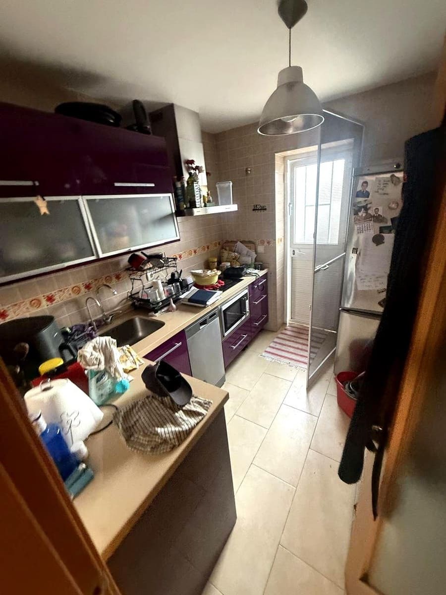 2 sovrum Lägenhet att hyra i Malaga stad - 1 000 € (Ref: 10088714)