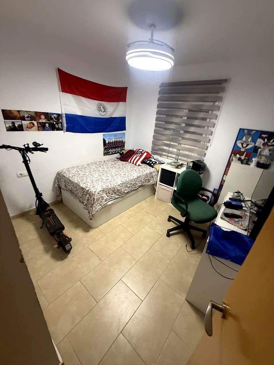2 sovrum Lägenhet att hyra i Malaga stad - 1 000 € (Ref: 10088714)