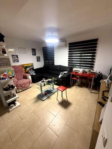 2 sovrum Lägenhet att hyra i Pol Alameda, Málaga stad - 1 000 € (Ref: 10088714)