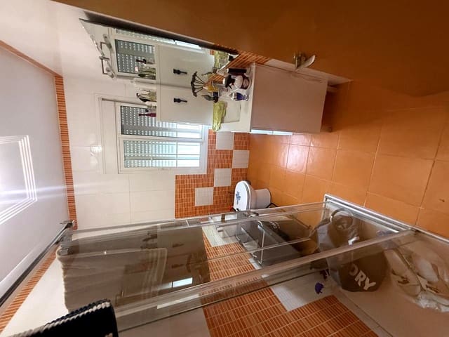 2 sovrum Lägenhet att hyra i Pol Alameda, Málaga stad - 1 100 € (Ref: 10088714)