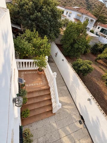 5 soveværelse Villa til salg i Puertosol, Málaga by med swimmingpool garage - € 799.999 (Ref: 10145058)