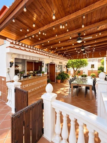 5 soveværelse Villa til salg i Puertosol, Málaga by med swimmingpool garage - € 799.999 (Ref: 10145058)
