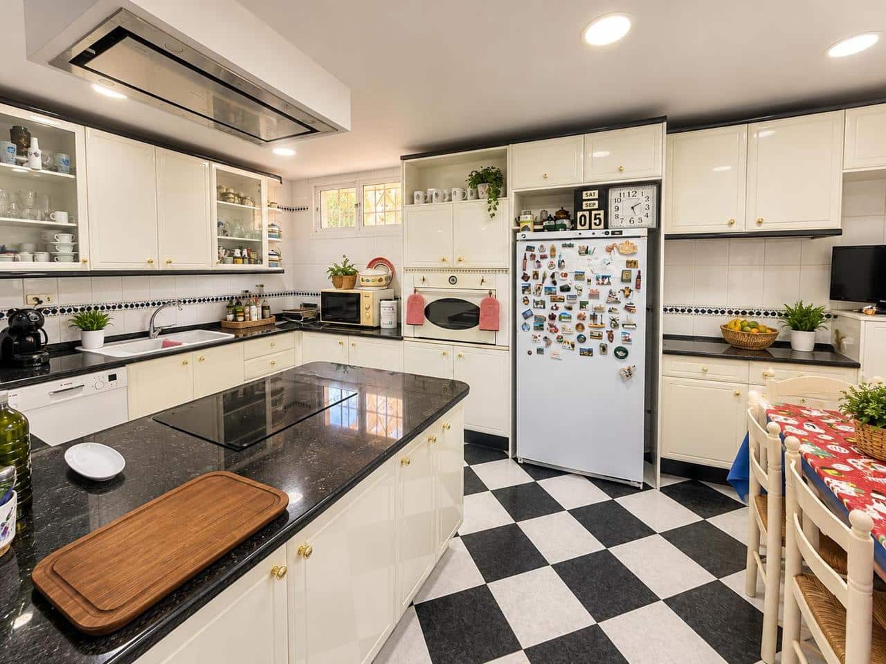 5 soveværelse Villa til salg i Puerto de la Torre med swimmingpool garage - € 799.999 (Ref: 10145058)