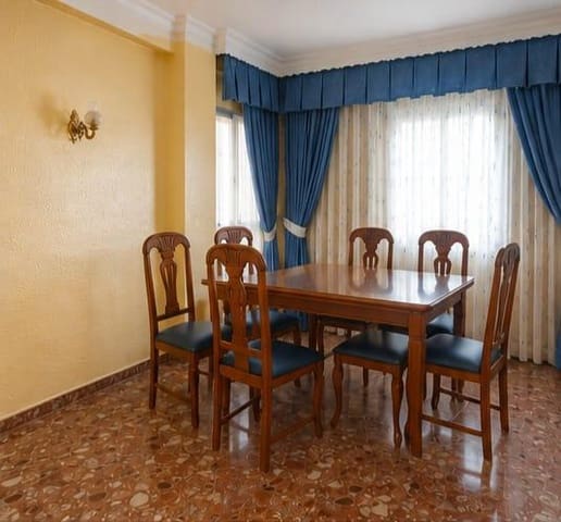 3 sovrum Lägenhet till salu i San Andres, Málaga stad - 250 000 € (Ref: 10147940)