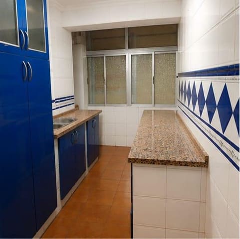 3 sovrum Lägenhet till salu i San Andres, Málaga stad - 250 000 € (Ref: 10147940)