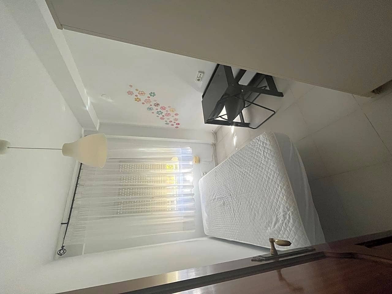 3 Zimmer Wohnung zu vermieten in Malaga Stadt mit Garage - 1.300 € (Ref: 10148023)