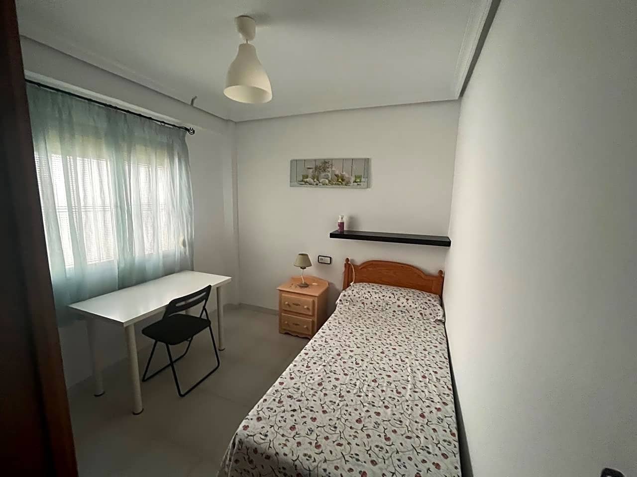 3 Zimmer Wohnung zu vermieten in Malaga Stadt mit Garage - 1.300 € (Ref: 10148023)