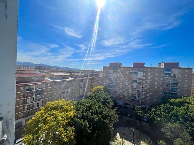 3 Zimmer Wohnung zu vermieten in Las Delicias, Málaga Stadt mit Garage - 1.300 € (Ref: 10148023)