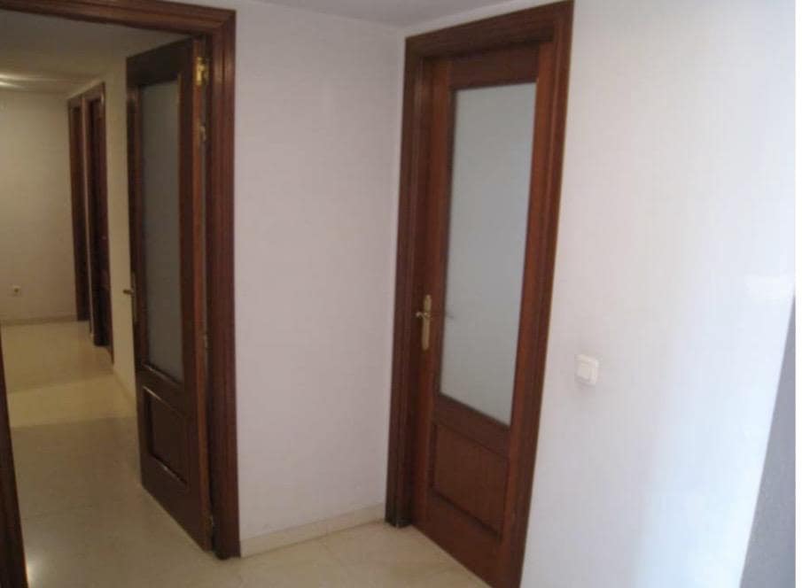 4 soverom Leilighet til salgs i Malaga by med svømmebasseng garasje - € 488 000 (Ref: 10160632)