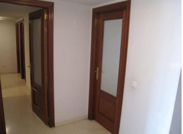 4 soveværelse Lejlighed til salg i Hacienda Capitan, Málaga by med swimmingpool garage - € 488.000 (Ref: 10160632)
