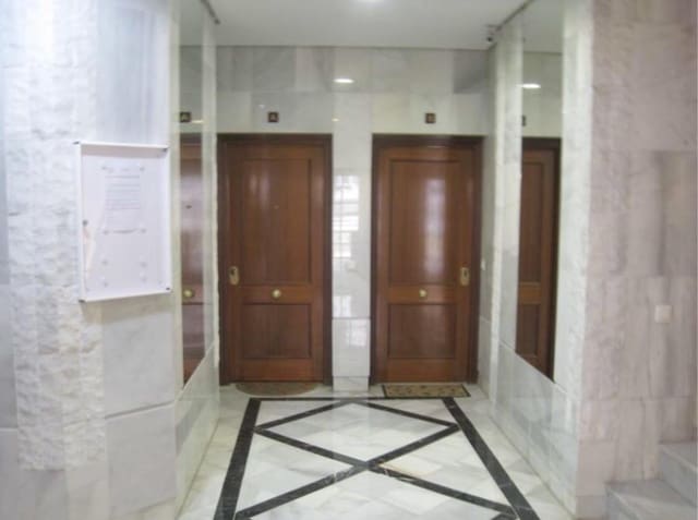 4 soveværelse Lejlighed til salg i Hacienda Capitan, Málaga by med swimmingpool garage - € 488.000 (Ref: 10160632)