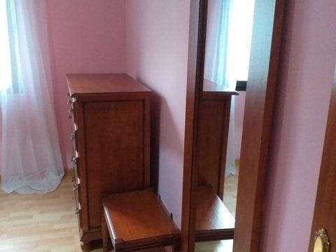 Appartement de 4 chambres à louer à Malaga ville - 1 100 € (Ref: 10162191)