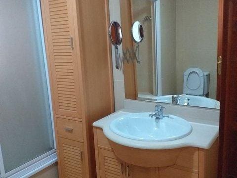 4 slaapkamer Flat te huur in La Roca, Málaga stad - € 1.100 (Ref: 10162191)