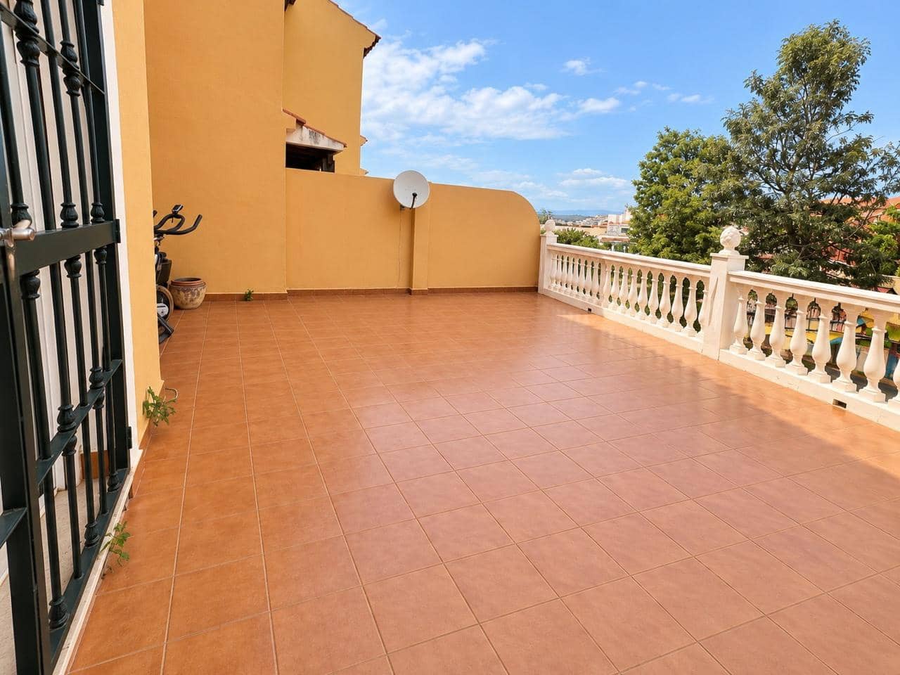 3 soverom Villa til salgs i Puerto de la Torre med svømmebasseng garasje - € 620 000 (Ref: 10169313)