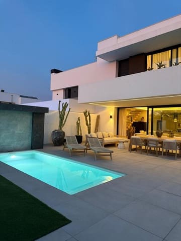 3 soveværelse Villa til salg i Alhaurín de la Torre med swimmingpool - € 830.000 (Ref: 10179695)