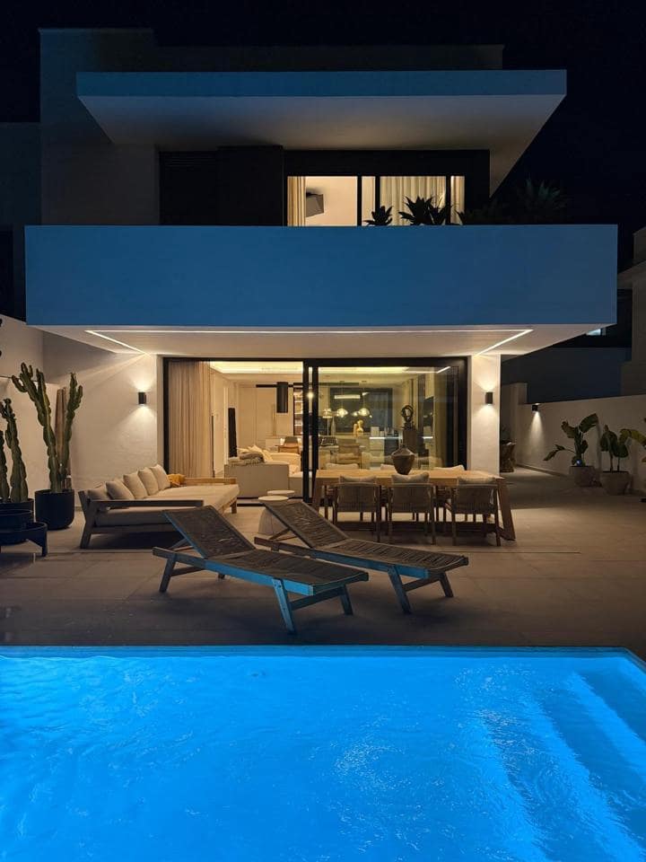3 soverom Villa til salgs i Alhaurin de la Torre med svømmebasseng - € 830 000 (Ref: 10179695)