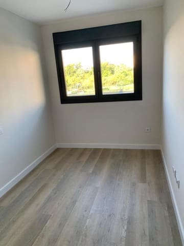 2 bedroom Flat for rent in Hacienda Cabello, Málaga city with pool - € 1,450 (Ref: 10182222)
