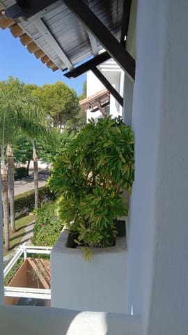 Piso de 1 habitación en Puerto Banus, Marbella en venta con garaje - 420.000 € (Ref: 10183664)