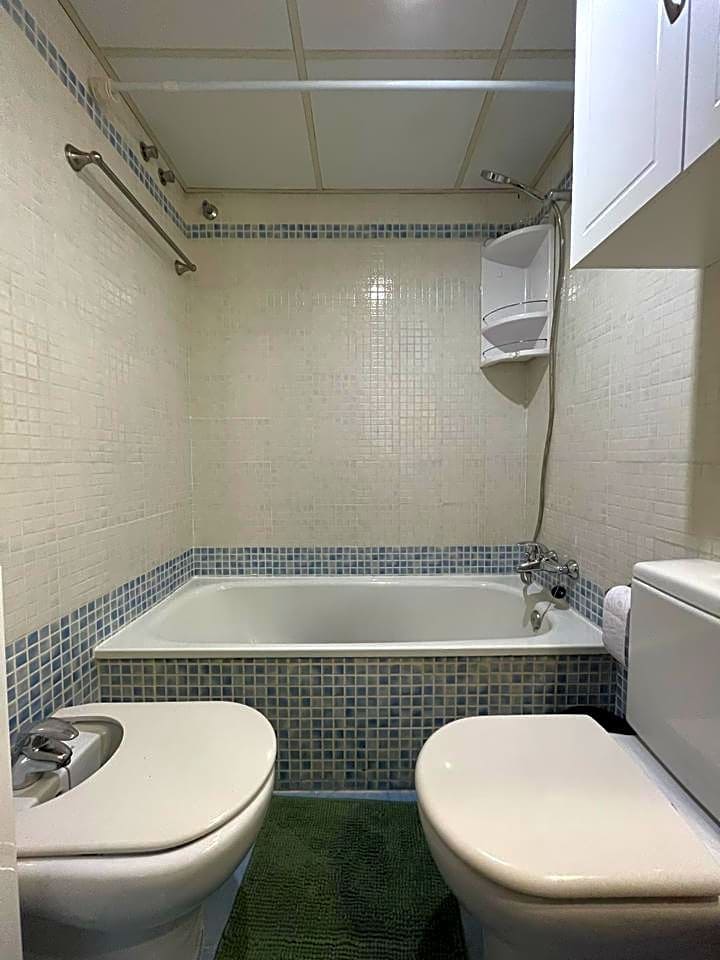 2 bedroom Flat for rent in Malaga city with garage - € 1,350 (Ref: 8022193)