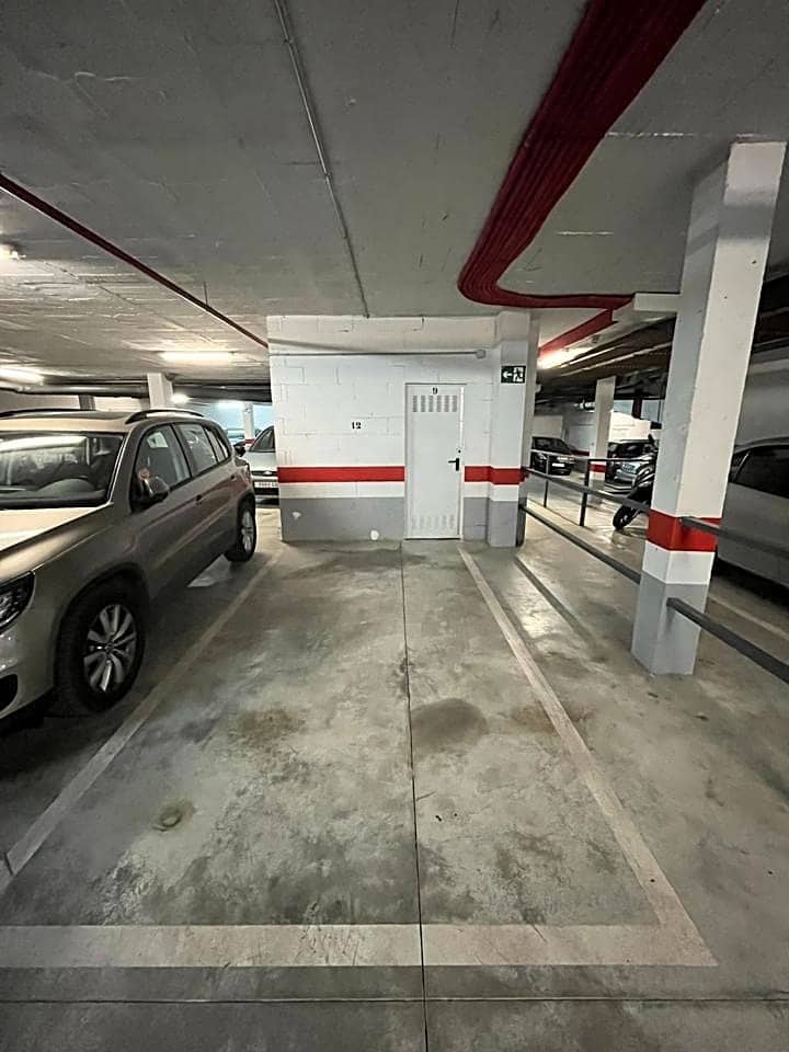 2 bedroom Flat for rent in Malaga city with garage - € 1,350 (Ref: 8022193)