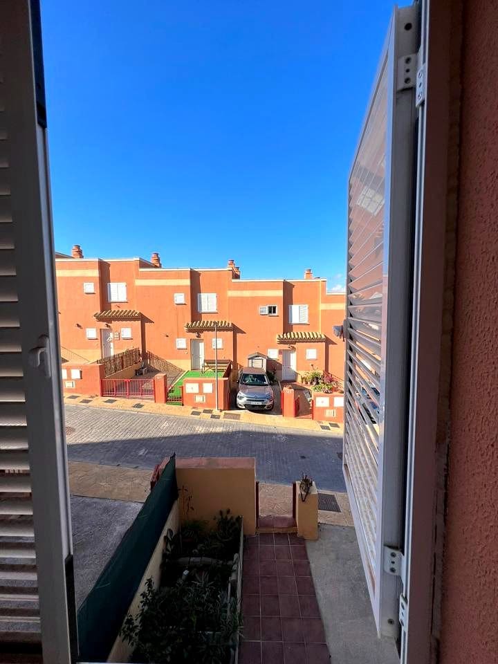 Chalet de 3 habitaciones en Vélez-Málaga en venta con piscina garaje - 385.000 € (Ref: 8022228)