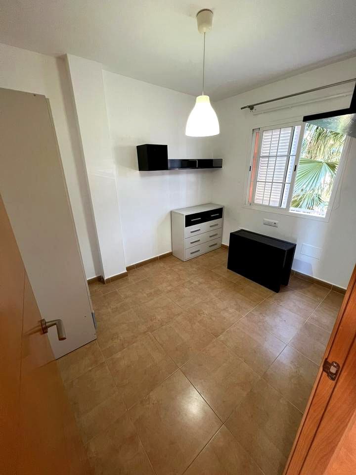 Chalet de 3 habitaciones en Vélez-Málaga en venta con piscina garaje - 385.000 € (Ref: 8022228)