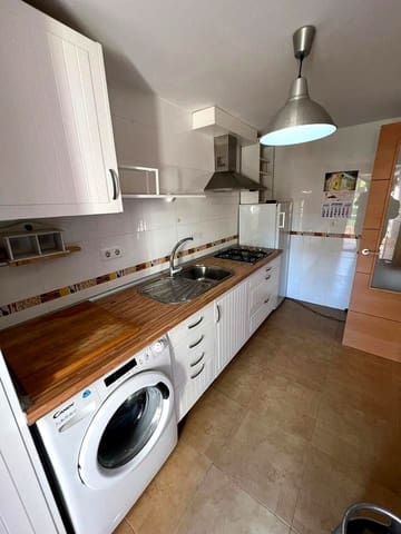 Chalet de 3 habitaciones en Vélez-Málaga en venta con piscina garaje - 385.000 € (Ref: 8022228)