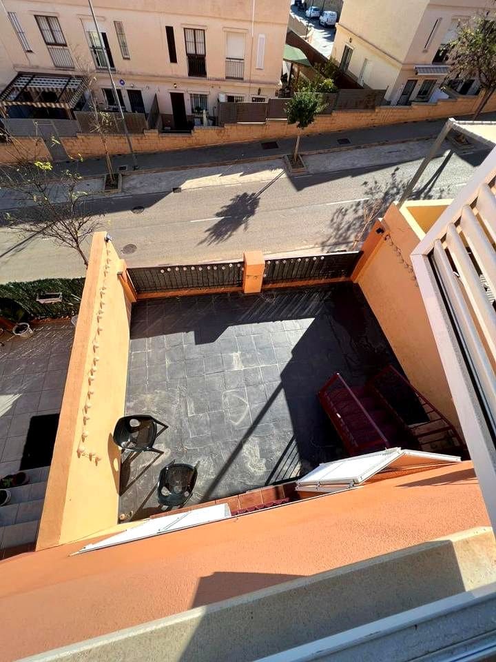 Chalet de 3 habitaciones en Vélez-Málaga en venta con piscina garaje - 385.000 € (Ref: 8022228)