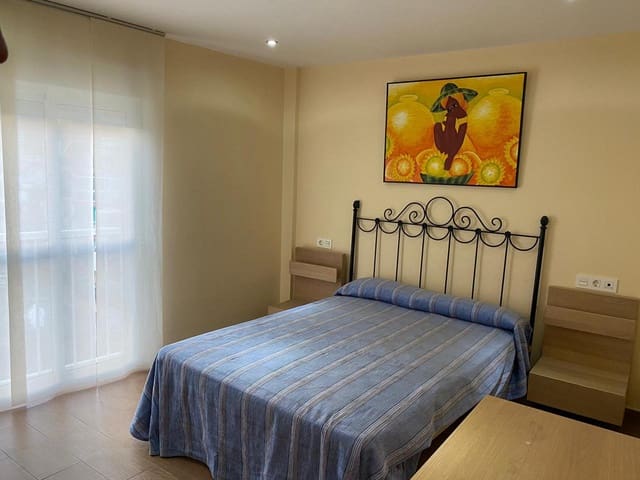 2 bedroom Flat for rent in Torremolinos - € 1,400 (Ref: 8288421)