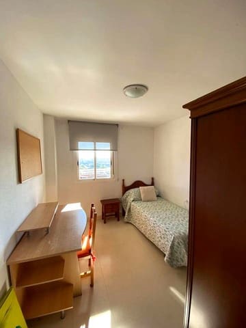 4 Zimmer Wohnung zu vermieten in Hacienda Bizcochero, Málaga Stadt mit Pool - 1.800 € (Ref: 8370476)