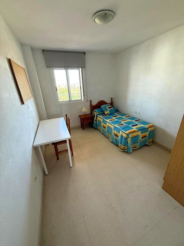 Appartement de 4 chambres à louer à Malaga ville avec piscine - 1 800 € (Ref: 8370476)