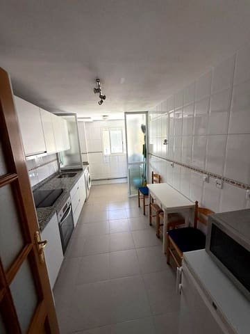 4 soveværelse Lejlighed til leje i Hacienda Bizcochero, Málaga by med swimmingpool - € 1.750 (Ref: 8370476)
