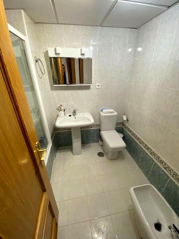 4 Zimmer Wohnung zu vermieten in Hacienda Bizcochero, Málaga Stadt mit Pool - 1.800 € (Ref: 8370476)